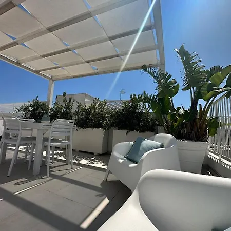 La Terrazza Di Marta- Enjoy Apulia Полиньяно-а-Маре