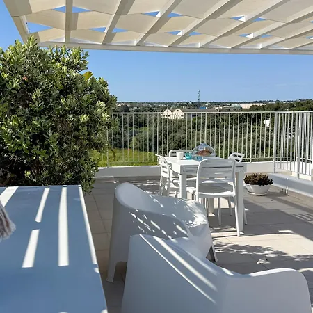 Апартаменты La Terrazza Di Marta- Enjoy Apulia Полиньяно-а-Маре